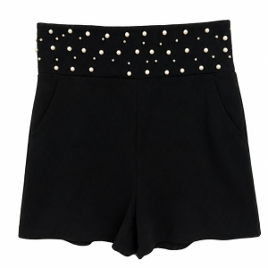 Short feminino com pérolas
