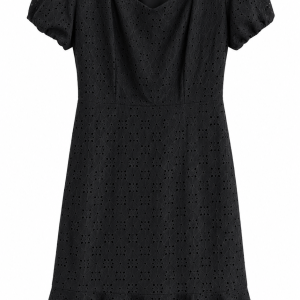 Vestido preto em laise